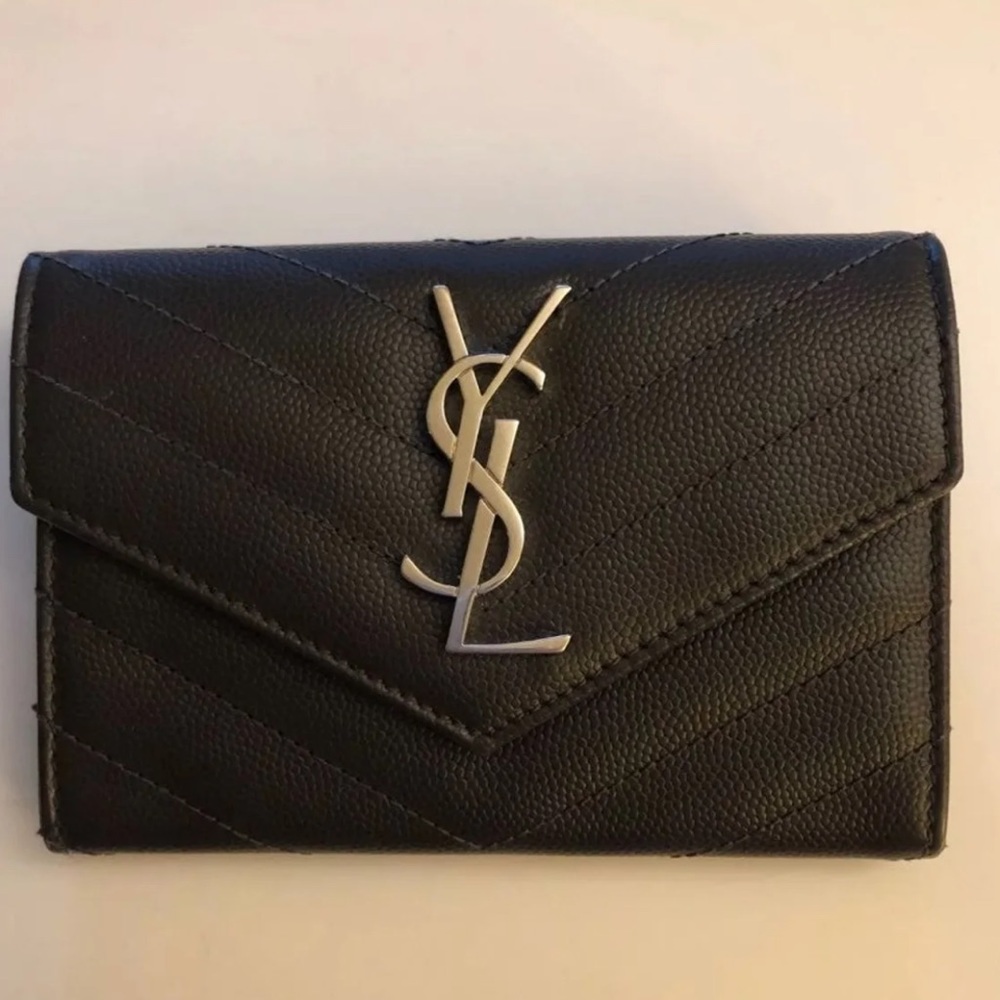 ❌❌SOLD❌❌YSL Compact Wallet - Picture 1 of 12